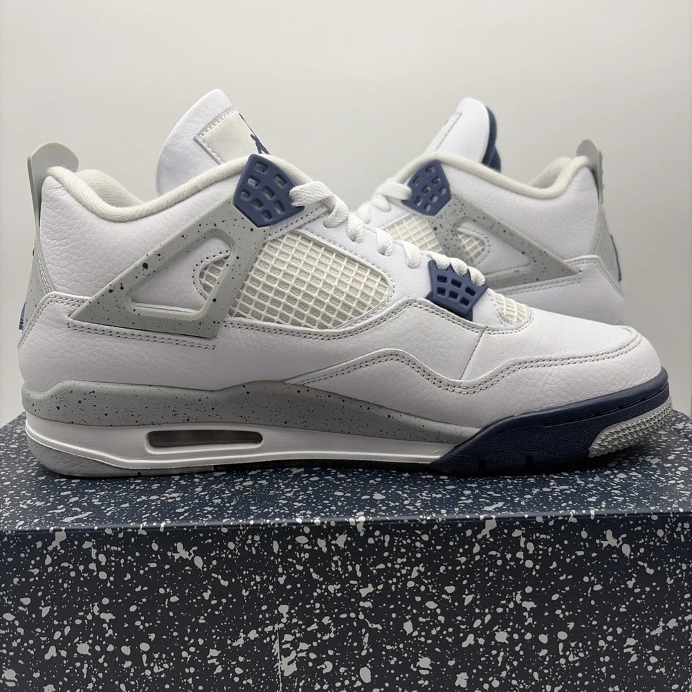 Size 10.5 - Jordan 4 Retro Mid Midnight Navy (DH6927-140)